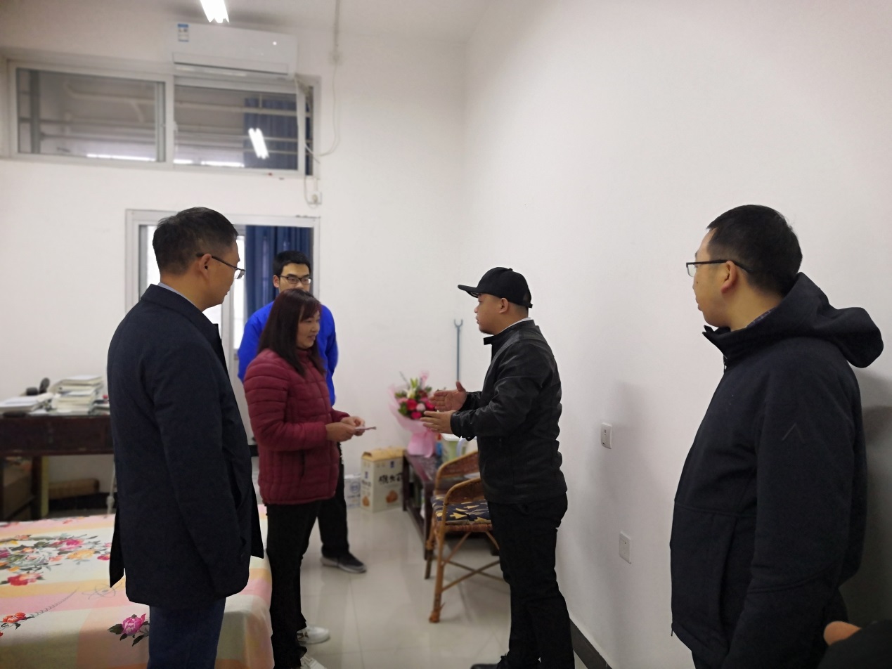 说明: c:\users\admin\desktop\2020级十大正规买球网站工作\20级十大正规买球网站 撰写新闻稿 2020.10.3-\qq图片20201129211239.jpg 说明: c:\users\admin\desktop\2020级十大正规买球网站工作\20级十大正规买球网站 撰写新闻稿 2020.10.3-\qq图片20201129211239.jpg
